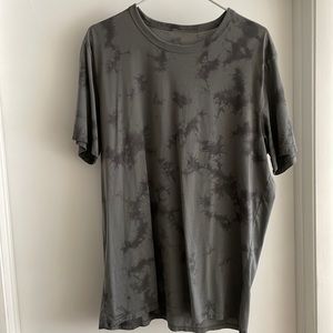 Lululemon fundamental tee. Size large